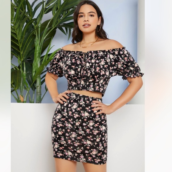 Frilled Off Shoulder Floral Top And Skirt Set - Picture 3 of 8